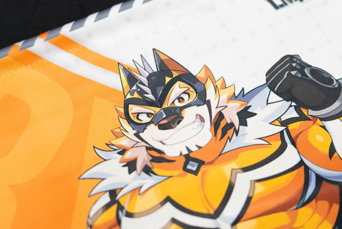 ライブ・ア・ヒーロー！「ライキ」タペストリー – LIFEWONDERS SHOP